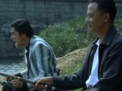 哪有人钓鱼不戴头盔的什么梗 出自哪部电影