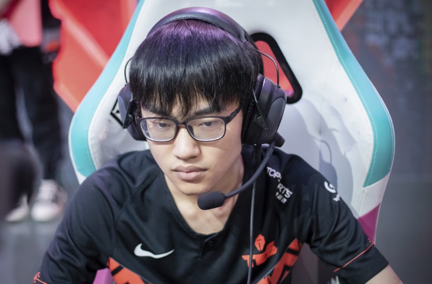左手?批手!什么梗 为什么说左手是批手
